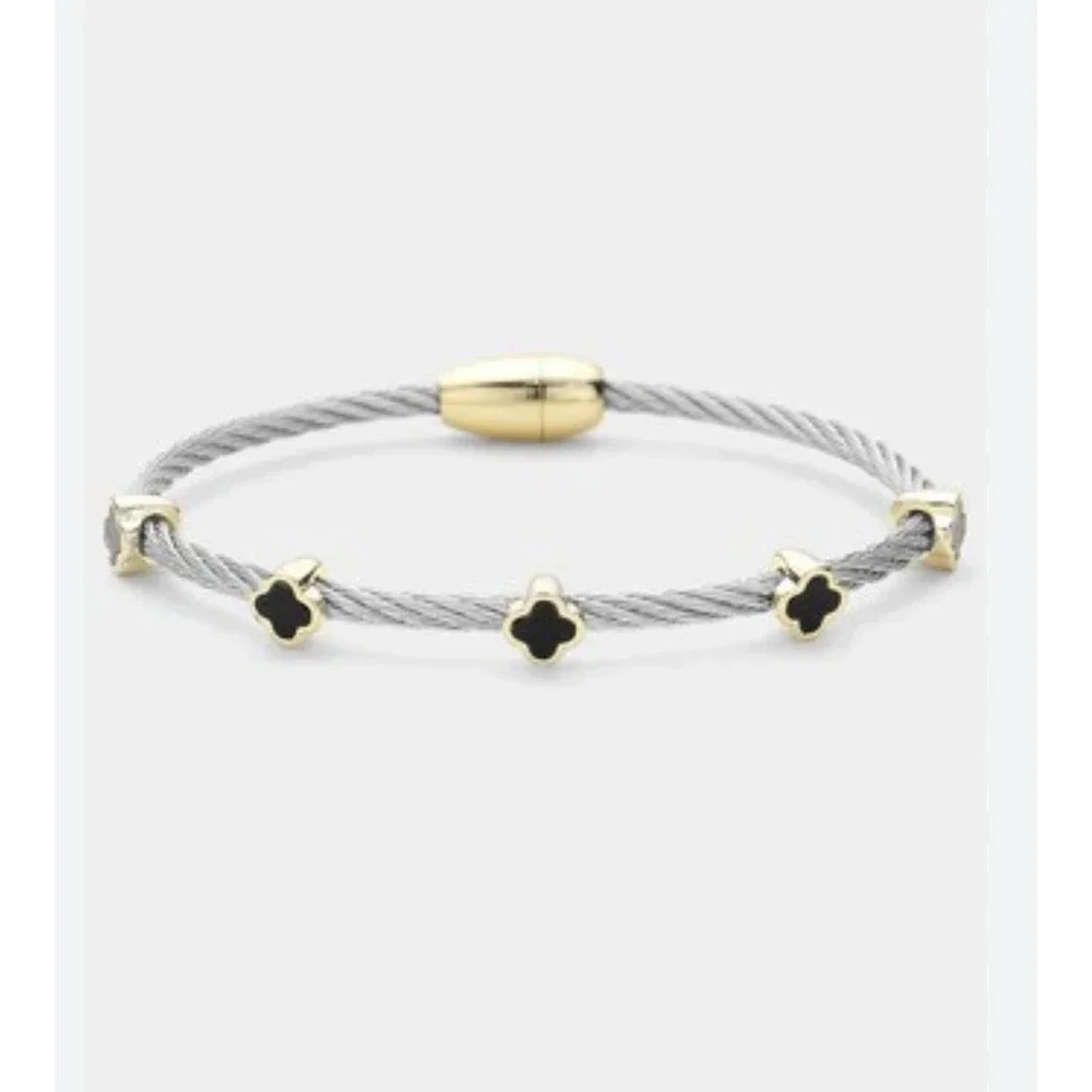 Quatrefoil Station Twisted Magnetic Cable Bracelet